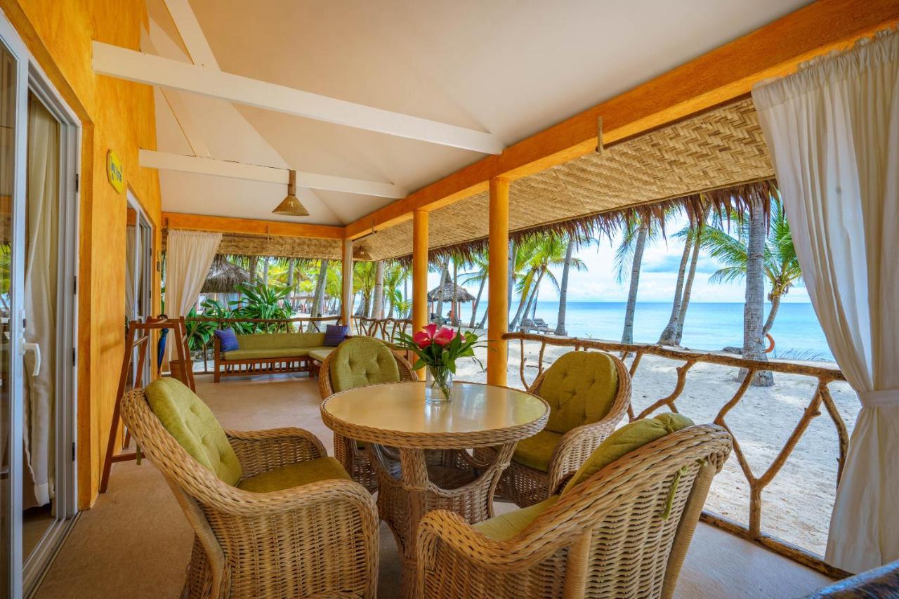 Coco Grove Beach Resort, Siquijor Island Ngoại thất bức ảnh A veranda