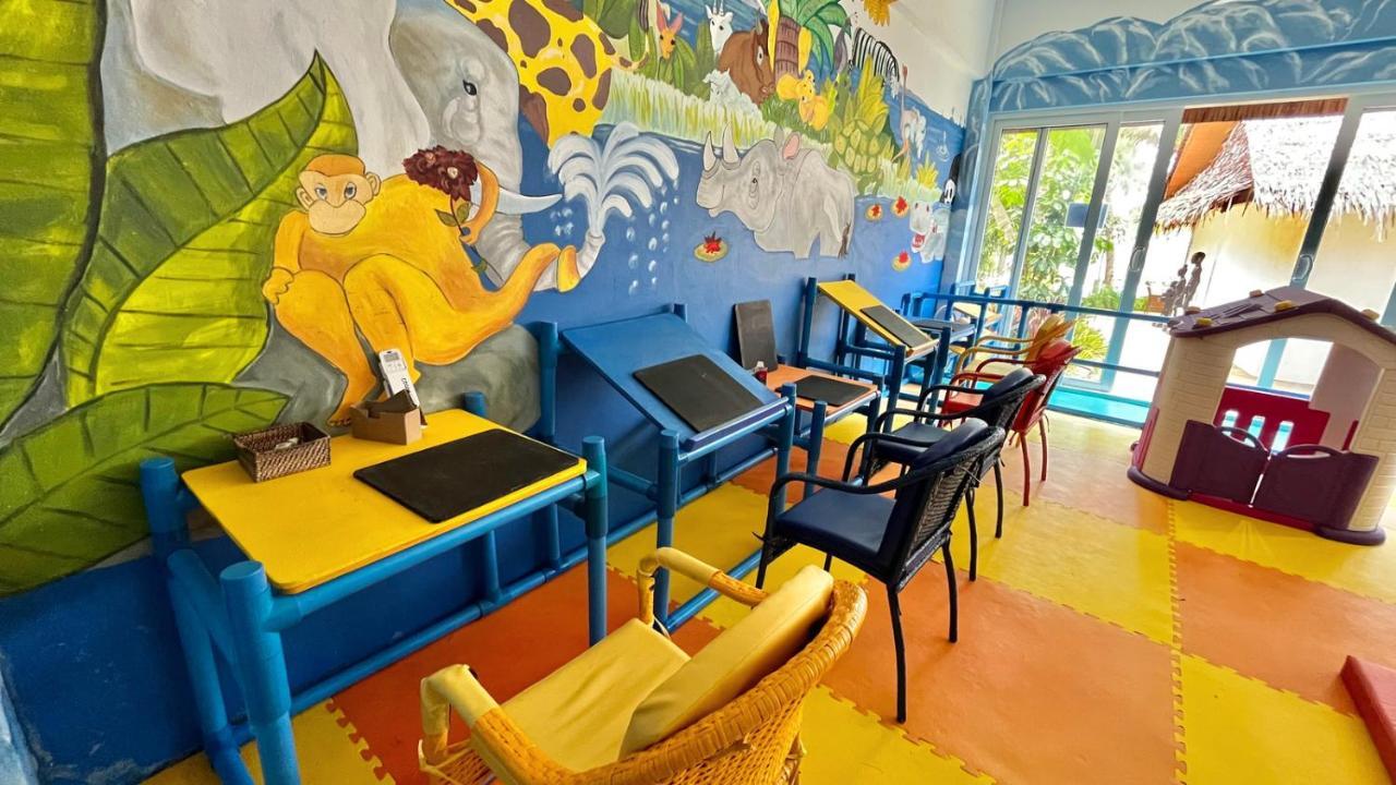 Coco Grove Beach Resort, Siquijor Island Ngoại thất bức ảnh The Children's Museum of Oakville
