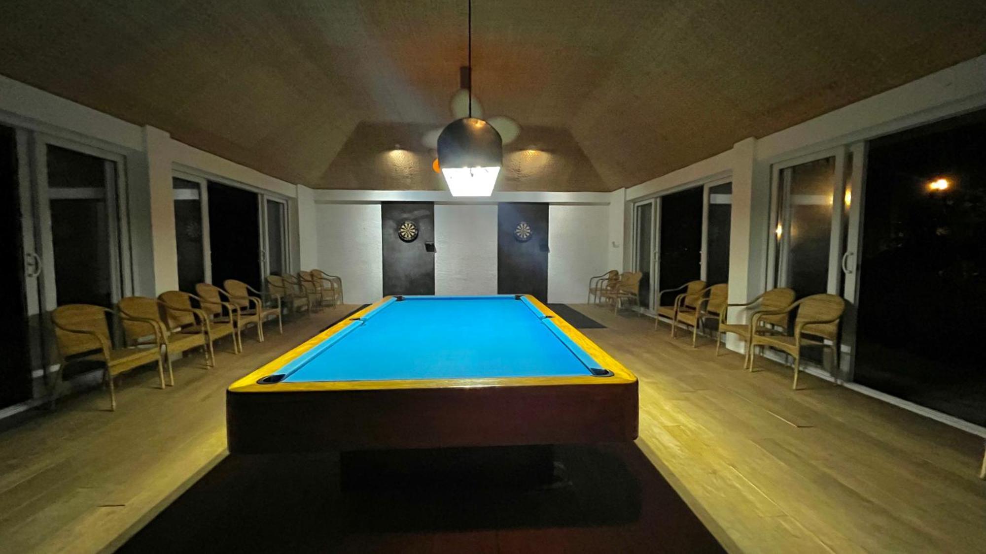 Coco Grove Beach Resort, Siquijor Island Ngoại thất bức ảnh The pool table at the 2016 World Championships